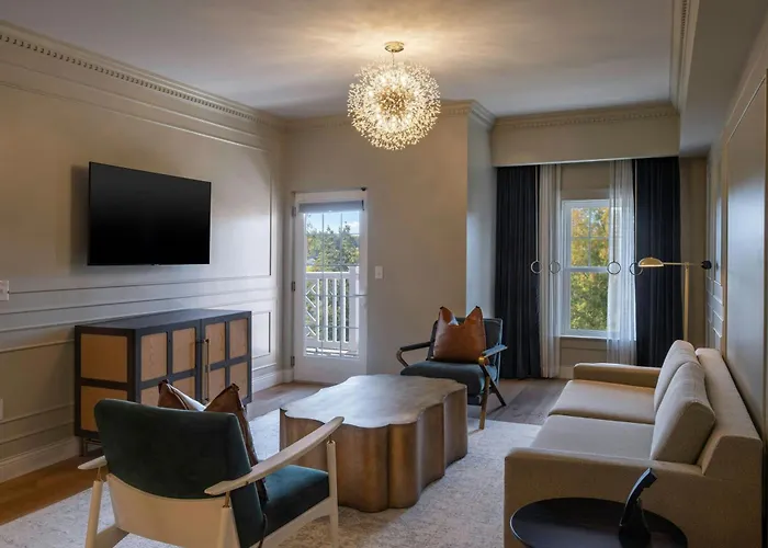 The Publisher, Downtown Fredericksburg, A Tribute Portfolio Hotel